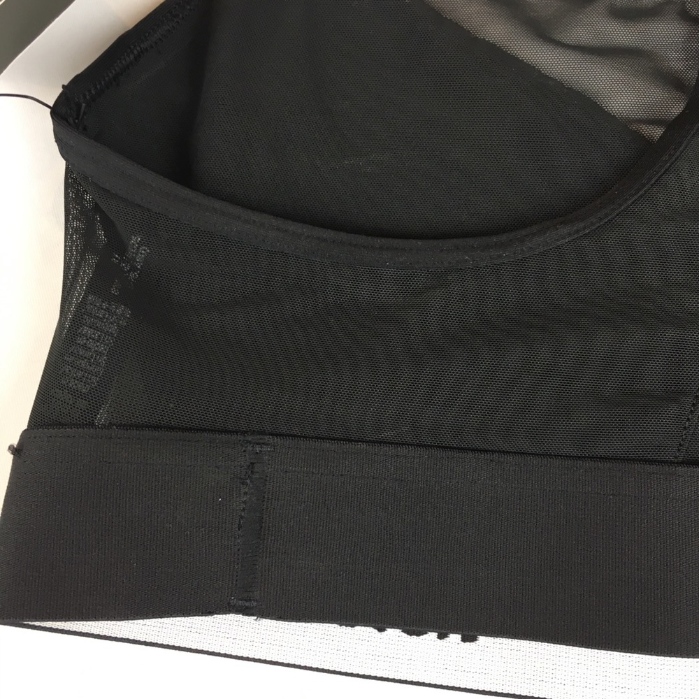 Victoria’s Secret Sports Bra The Player SZ Med - Picture 3 of 7